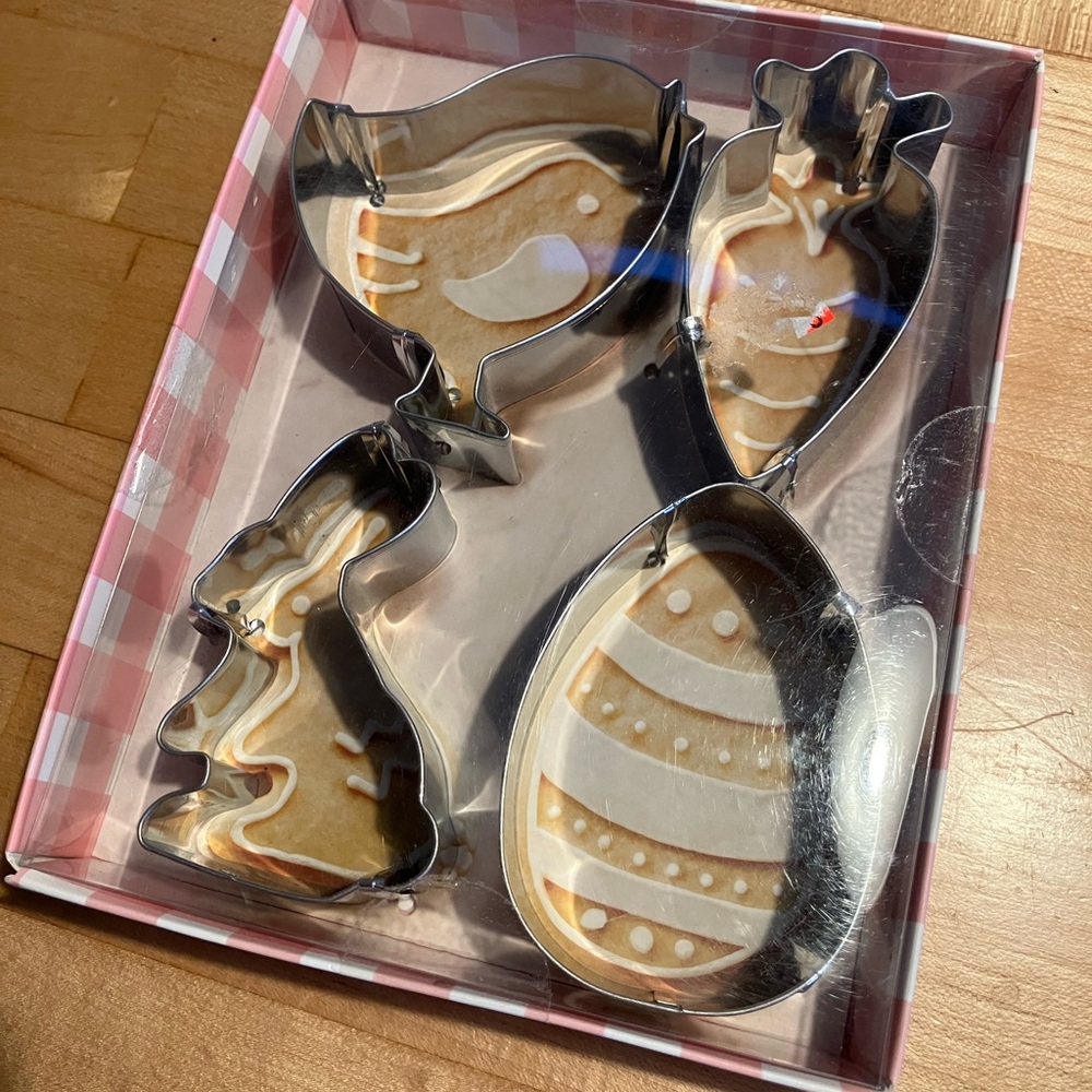 Set of 4 Silver Cookie Cutters